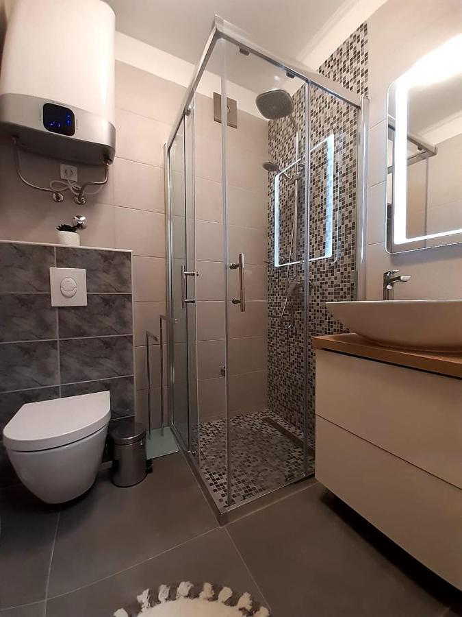 Solis Adriaticum Apartments ยาเซนิเซ ภายนอก รูปภาพ