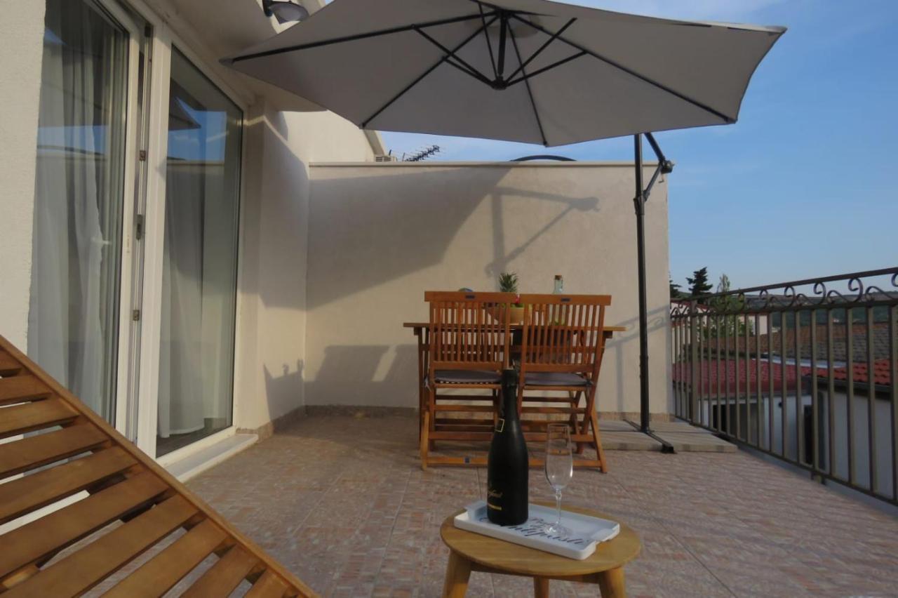 Solis Adriaticum Apartments ยาเซนิเซ ภายนอก รูปภาพ